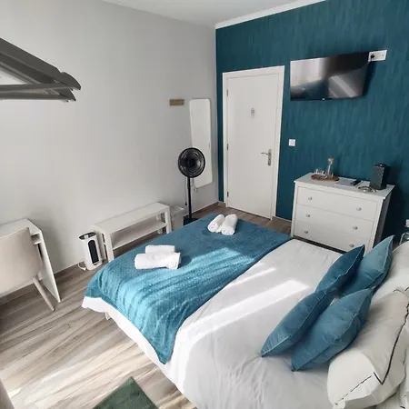 Costa Paradise 호텔 *