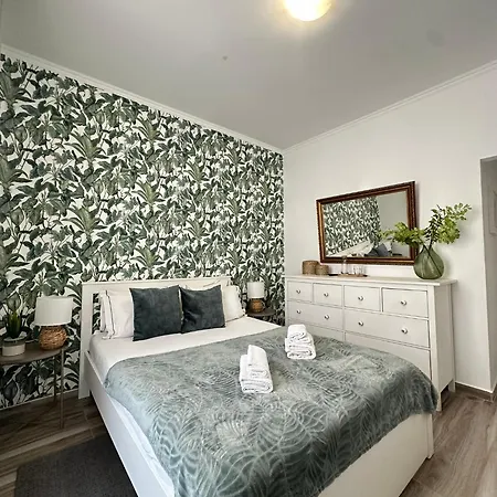 Costa Paradise 호텔 *